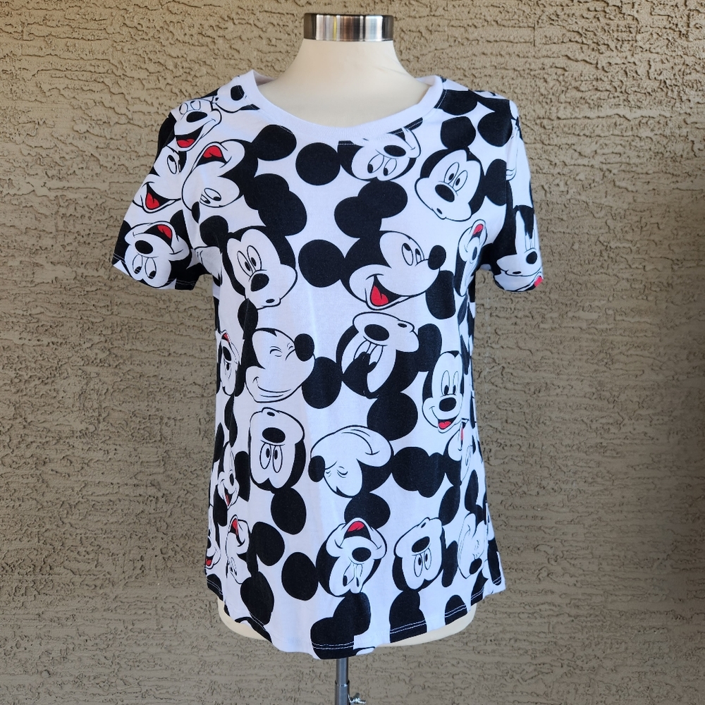 Disney black and white mickey shirt